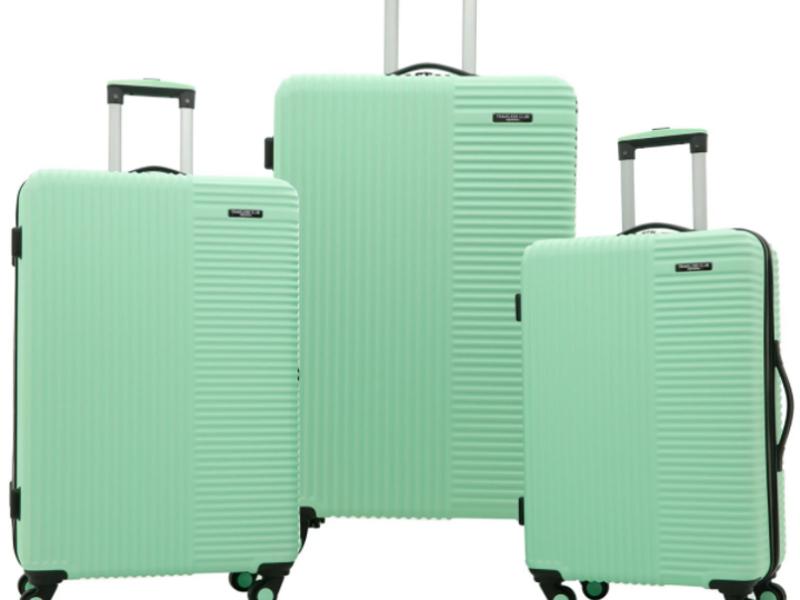 Save Big at Macy's from June 21-22 with limited-time special savings on everything from kitchenware to luggage, fragrances, and apparel. See what my hot picks are for the sales event, and also enter to win in Savings.com&rsquo;s #SaveBigAtMacys giveaway. Win one of four $250 e-gift card prizes from Macy&rsquo;s!