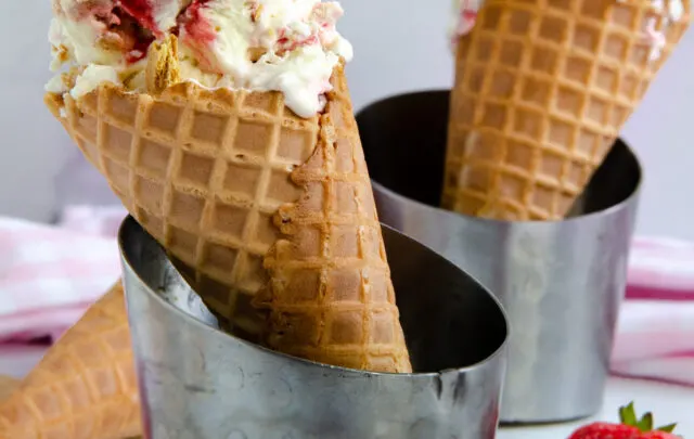cropped-Strawberry-cheesecake-no-church-ice-cream-92-4-scaled-2.jpg
