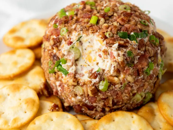 Pecan Bacon Cheeseball